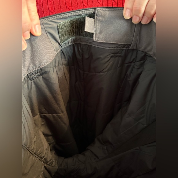 Patagonia Women’s Ski Pant - Picture 3 of 9
